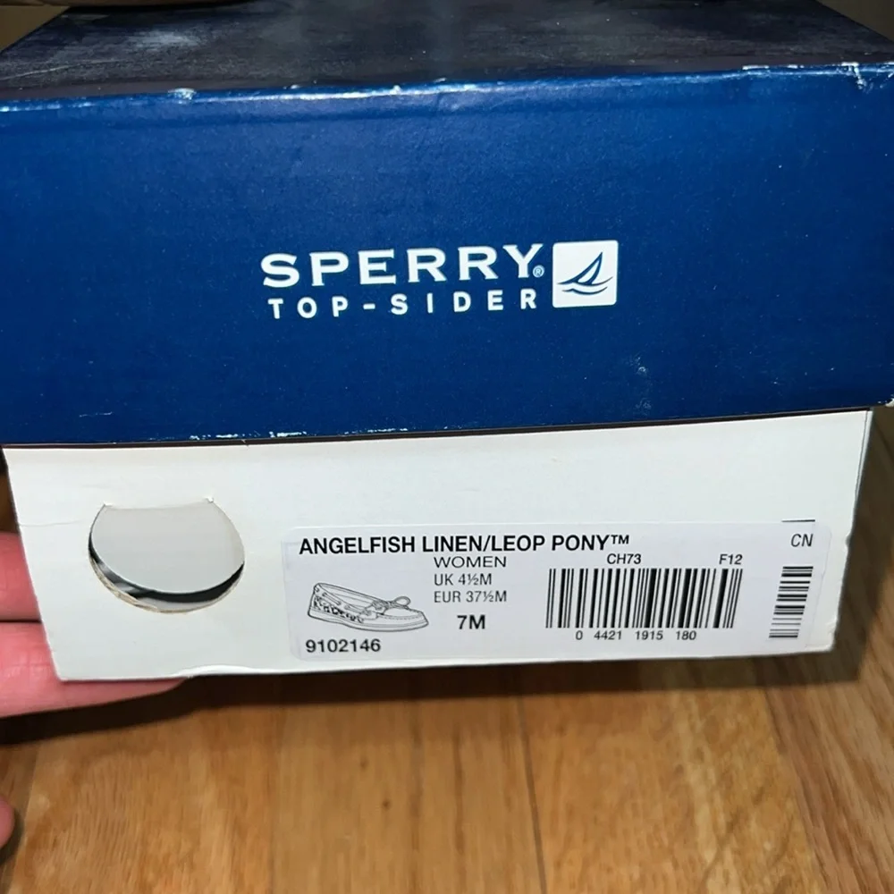 Sperry boat shoes